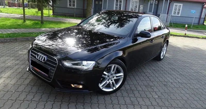 audi Audi A4 cena 54900 przebieg: 242000, rok produkcji 2015 z Błażowa